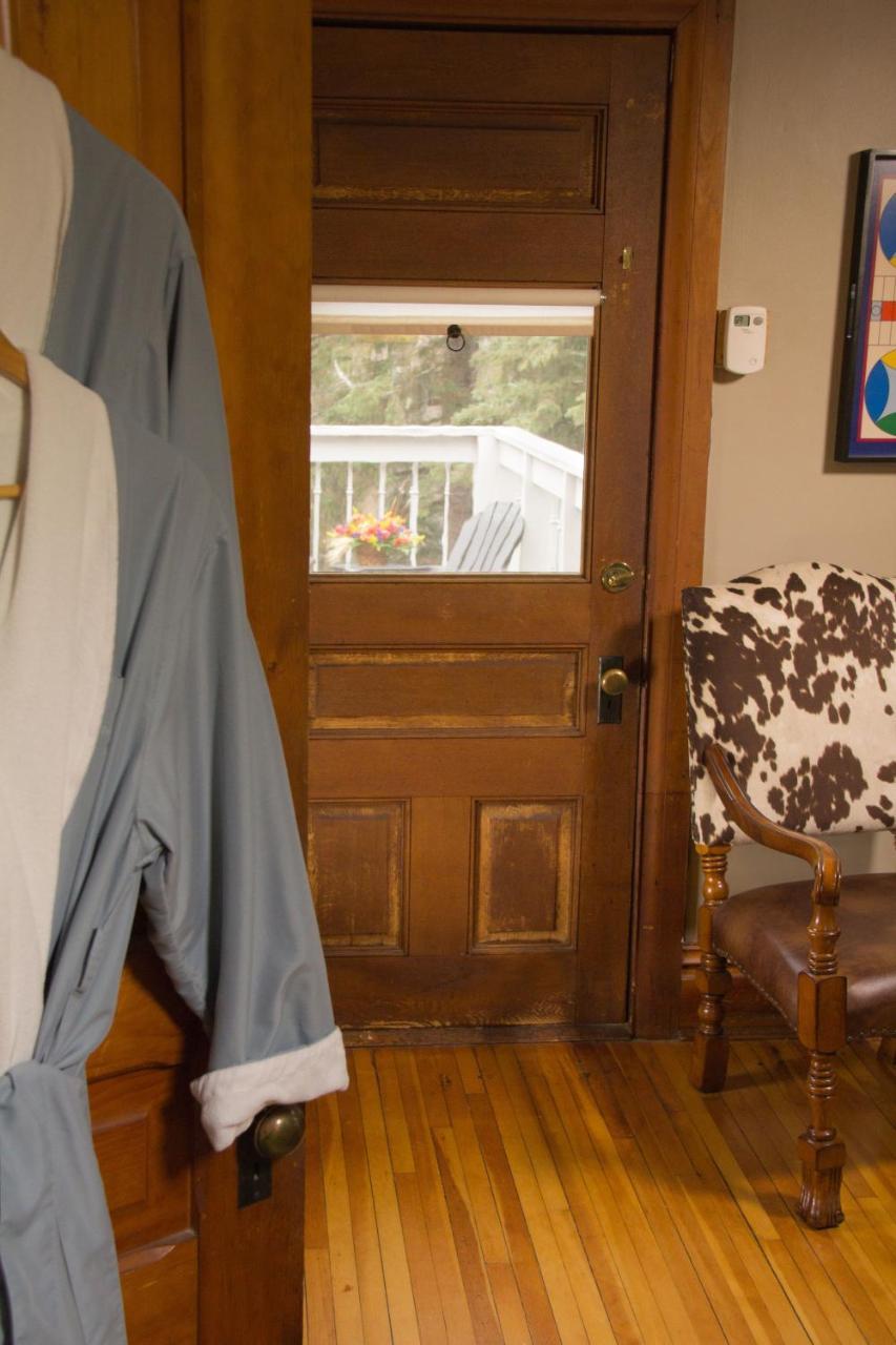 Pinehurst Inn Bed & Breakfast Bayfield Exterior foto